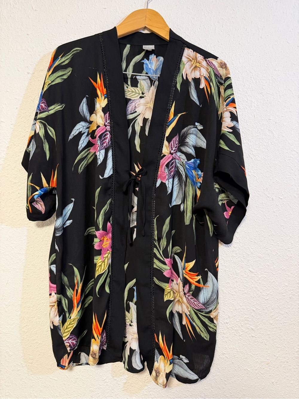 Kona Sol Black Floral Cover up with Blue Accents L/Xl